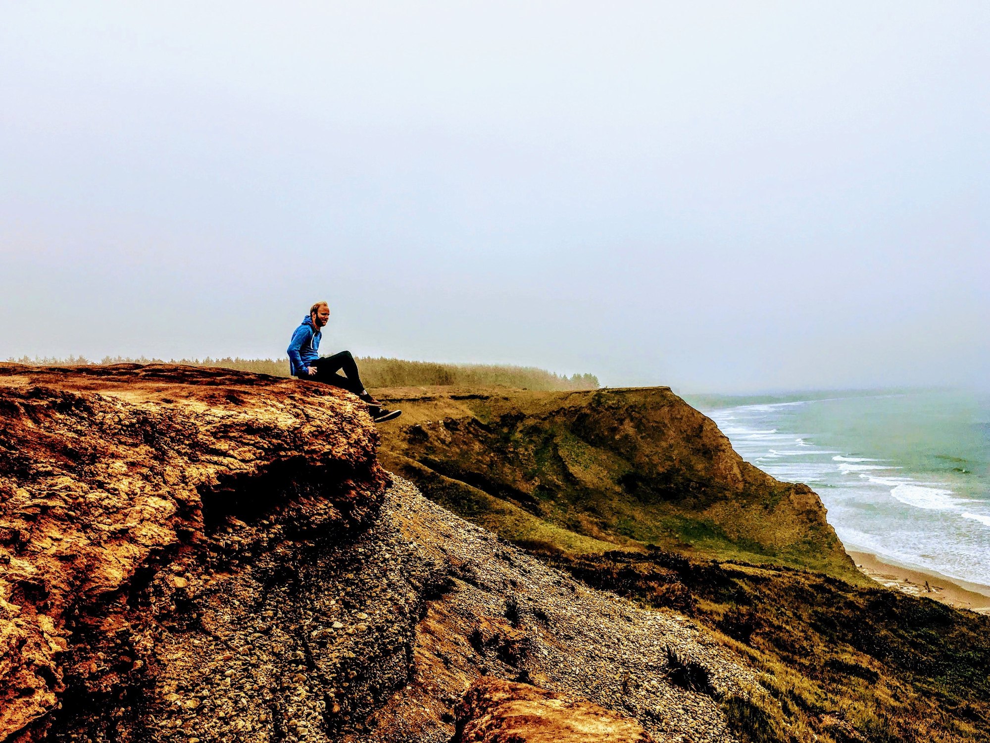 A quiet look over the coast